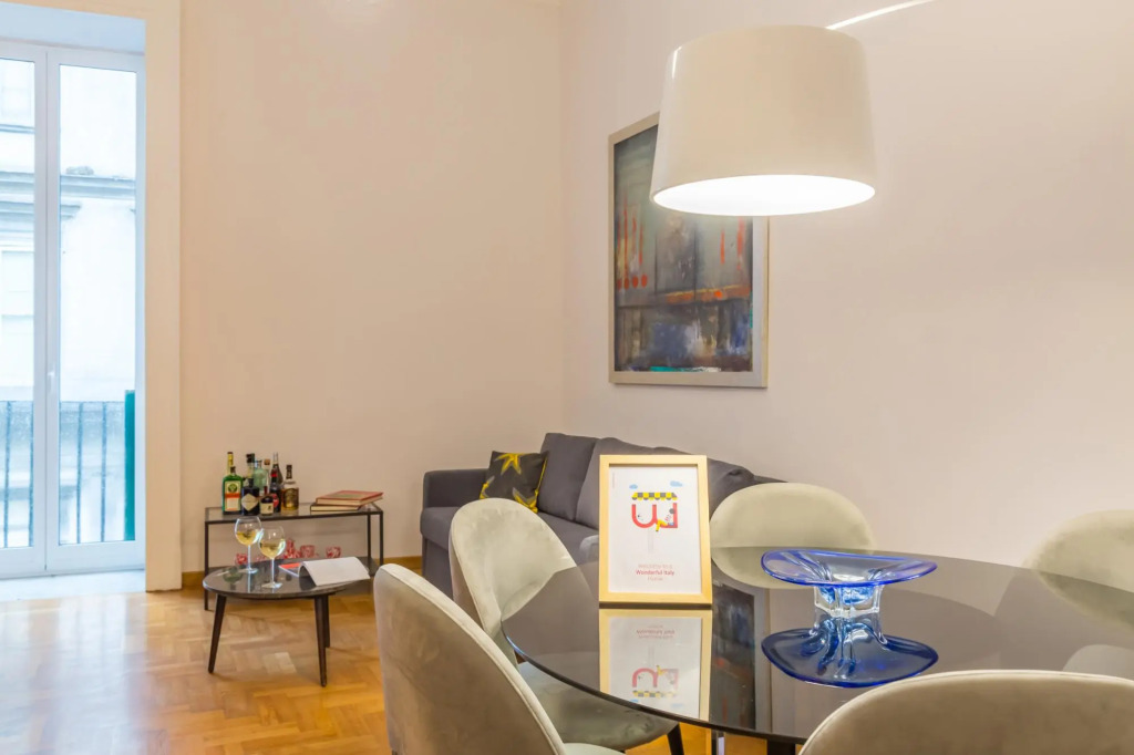 Chiatamone Design Apartment by Wonderful Italy