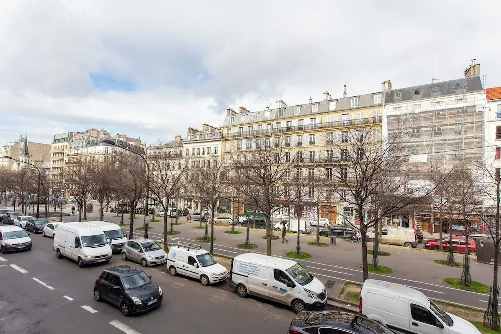 Magnificent Apartment - 3br/ 8P - Europe