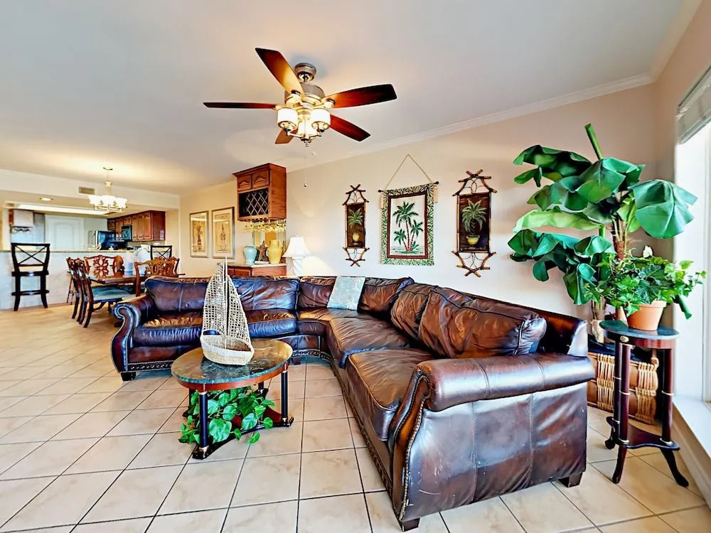 4400 Gulf Blvd Condo Unit 106