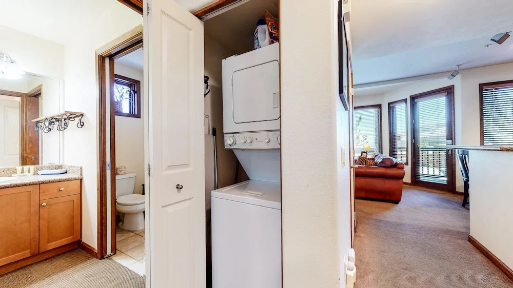 Eagle Run #114 2 Bedroom Condo by RedAwning
