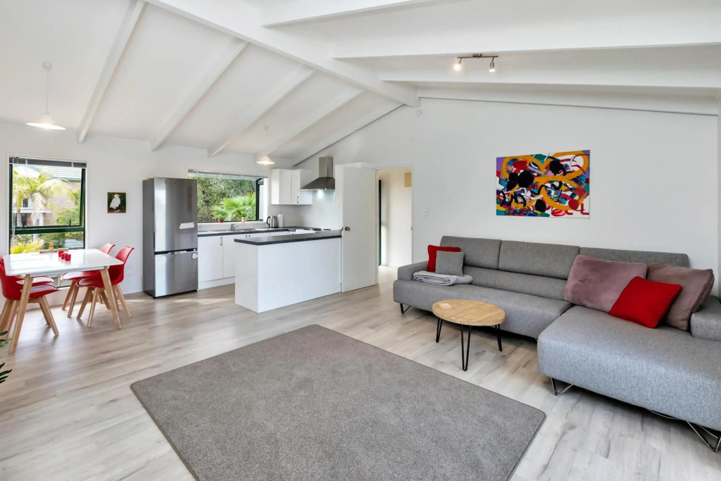 Lofty Te Haumi - Paihia Holiday Home