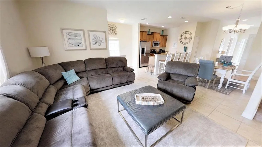 Paradise Palms 3073