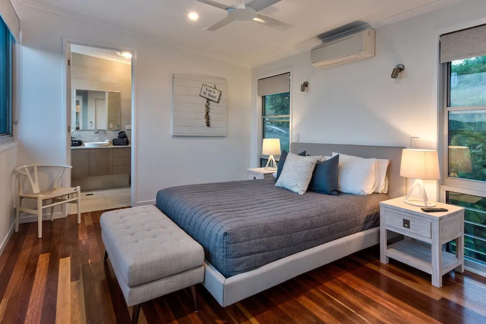 The Vue on Hamilton Island Deluxe Ocean View 4 Bedroom Refurbished Hou
