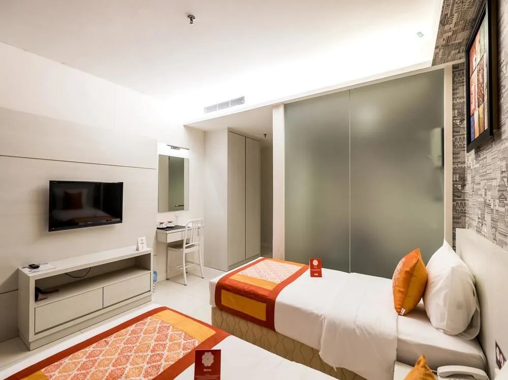 OYO 290 Orange Premier Hotel Shamelin Perkasa