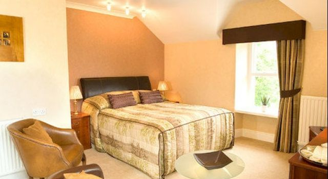 West Vale Country House