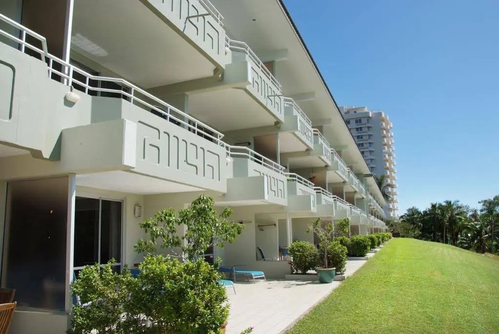 Poinciana 112 Bedrooms x3 Free Buggy