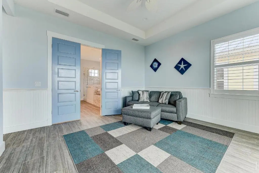 Coastal Heaven, 6 Bedrooms, Pool, Elevator, Sleeps 14
