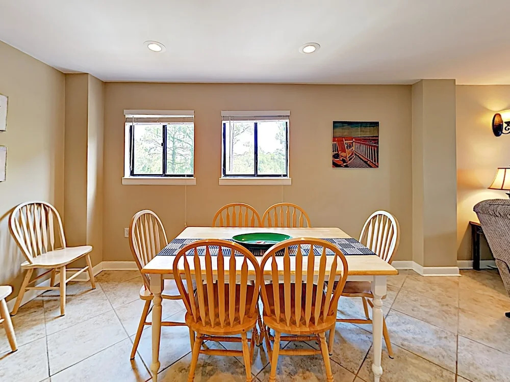 663 Hilton Head Island - 3 Br Condo