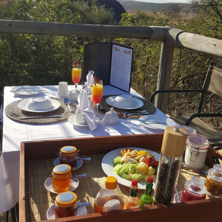 Nambiti Plains Private Game Lodge
