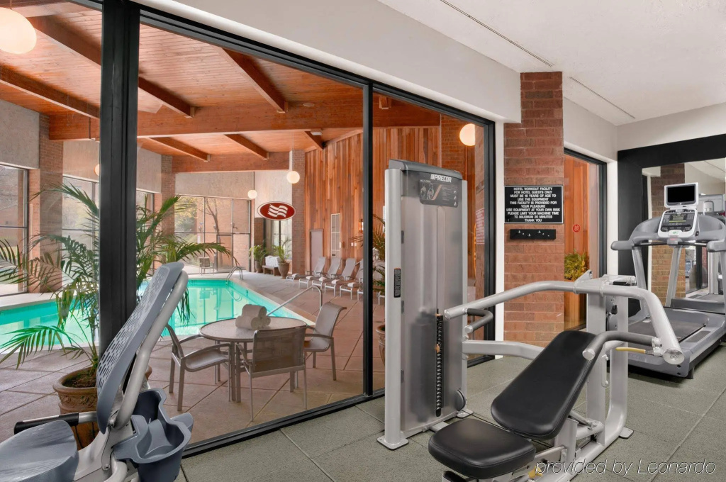 Crowne Plaza Columbus North - Worthington by IHG