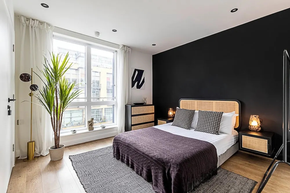 Stylish and Sleek East London Retreat
