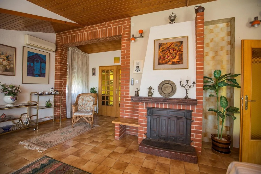 Apartments Lončar