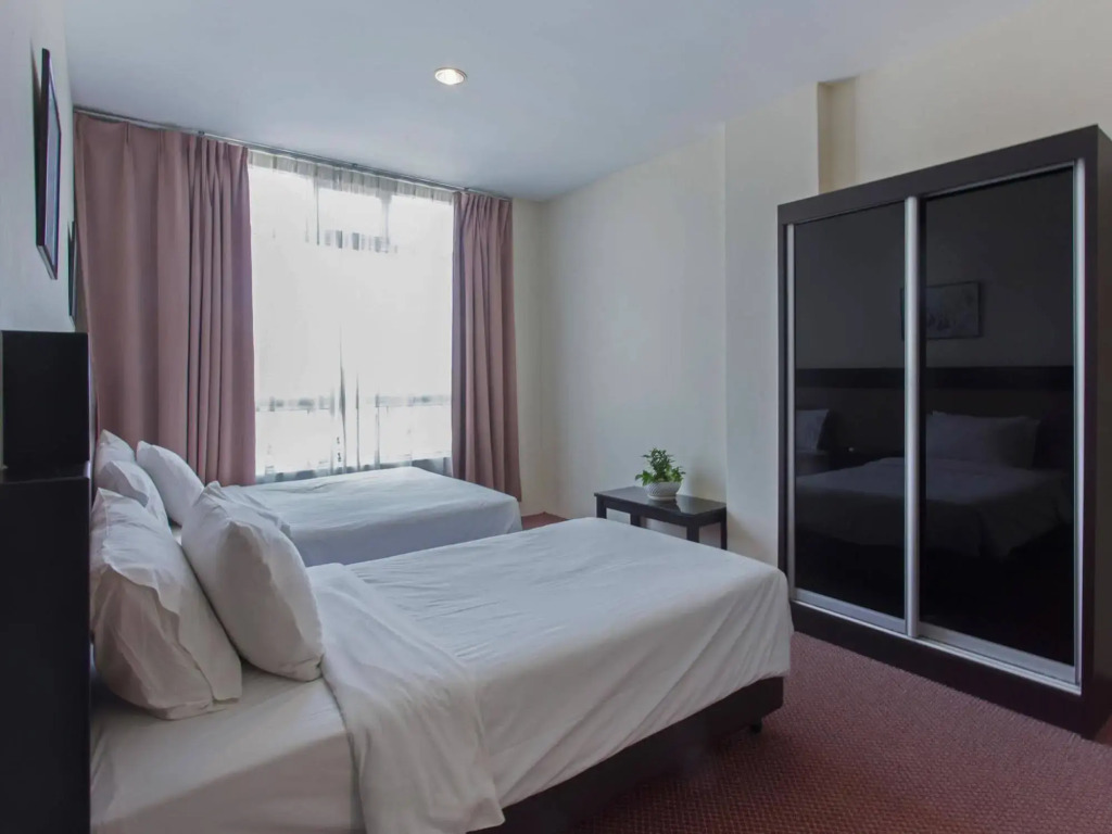 World Youth Hotel