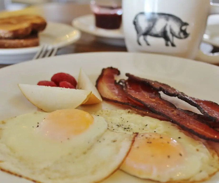 King Hill Inn & Kitchen