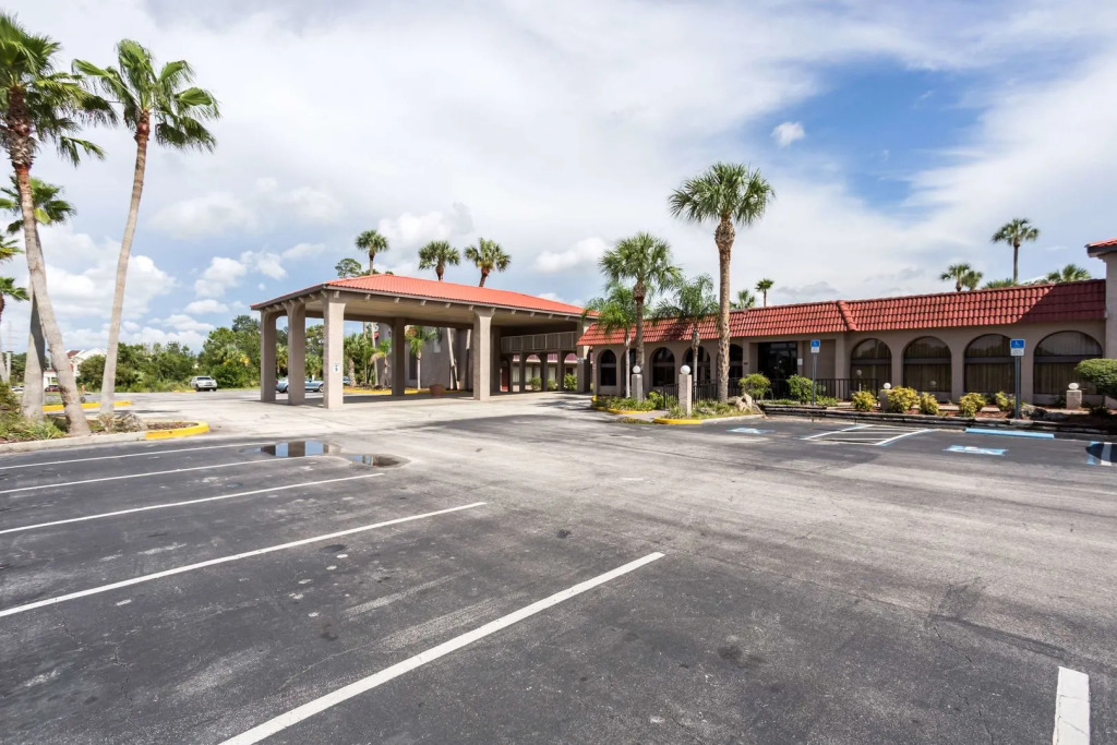 Motel 6-Spring Hill, FL - Weeki Wachee