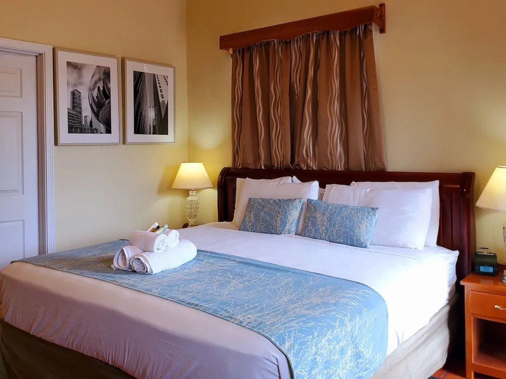 Rolson Hotel