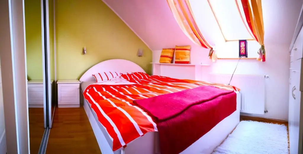 Aurora Premium Home