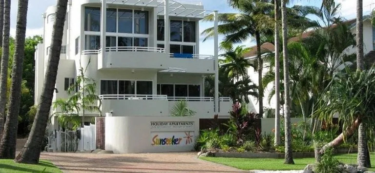 Latitude 16 Sunseeker Holiday Apartments
