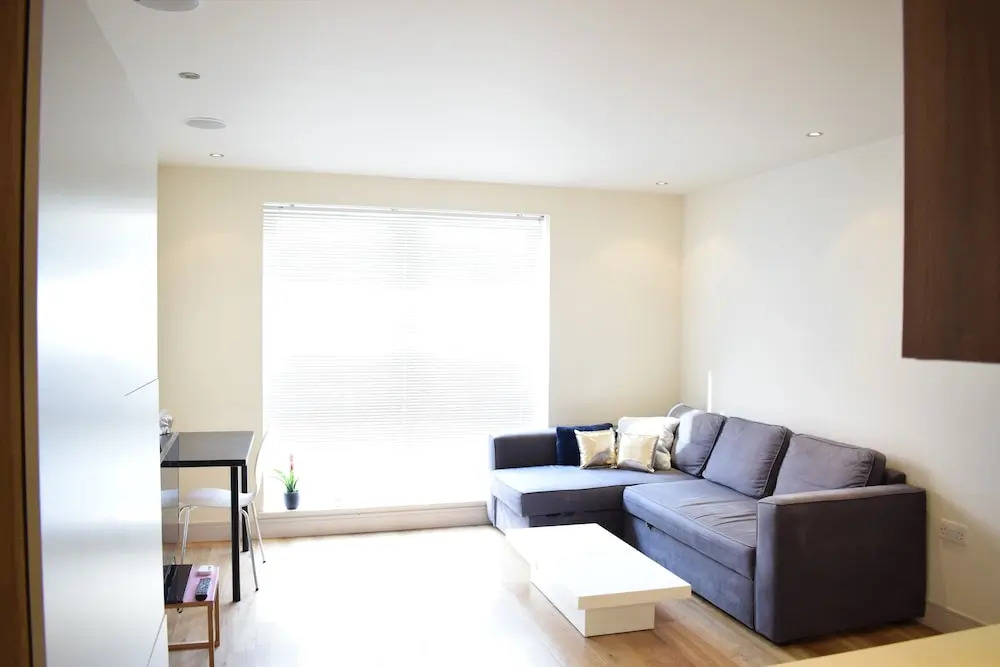 Modern Studio Apartment In Chelsea