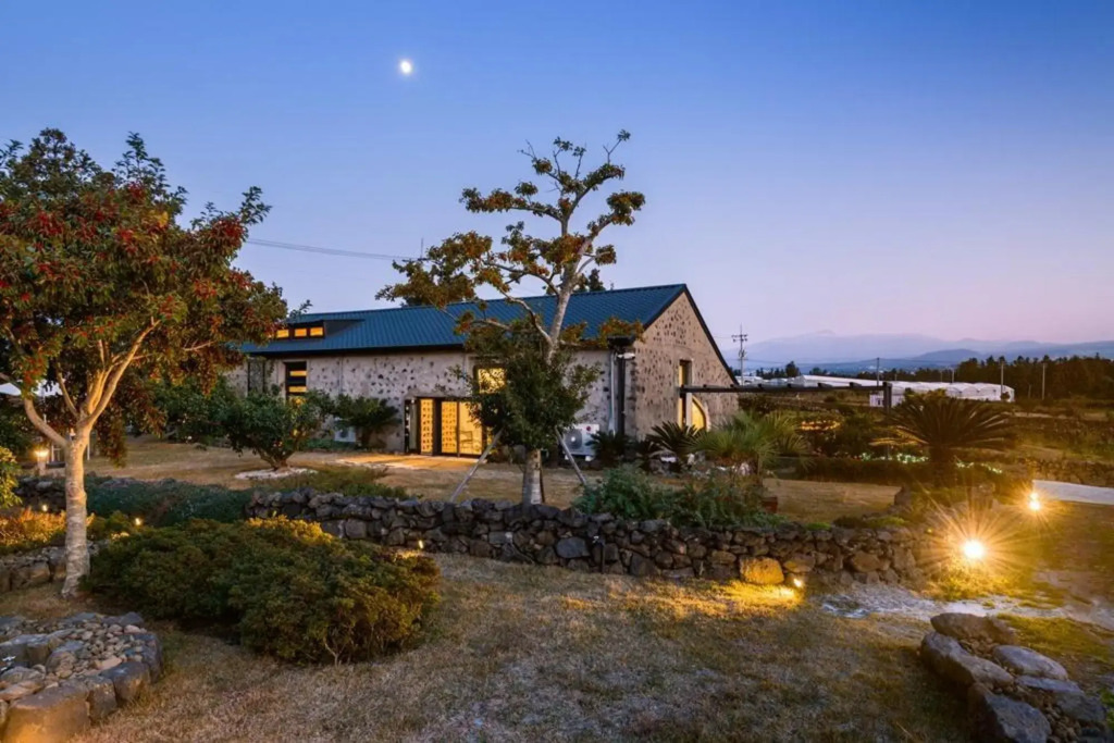 Jeju Patio Aewol