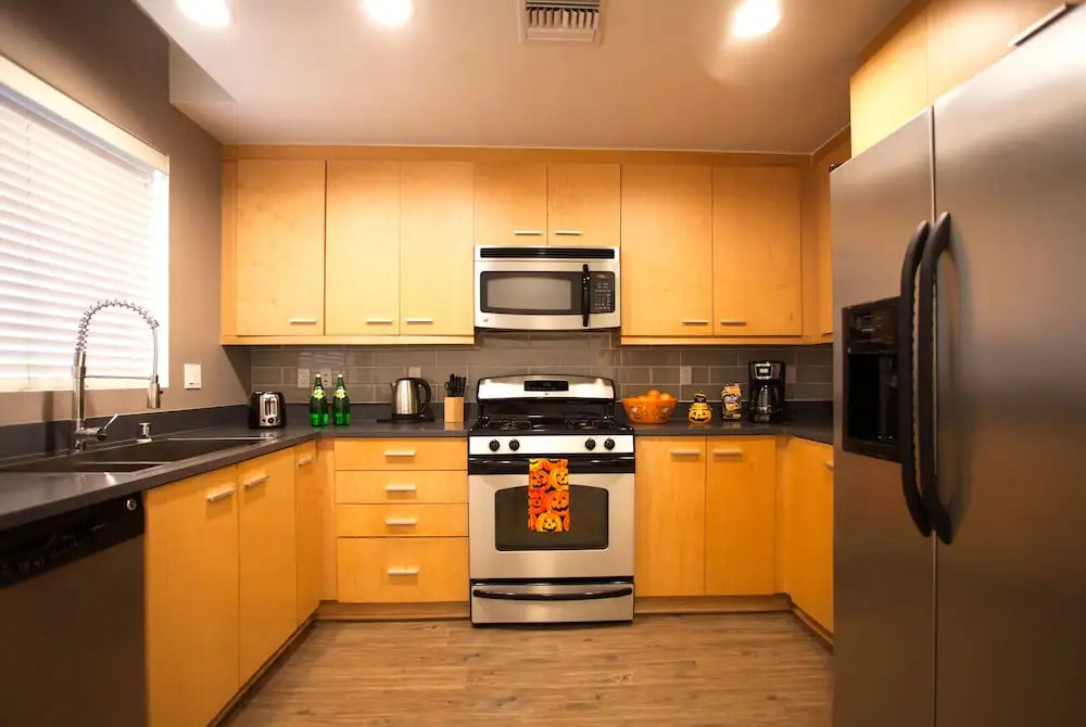 Waterfront Suites At Marina Del Rey