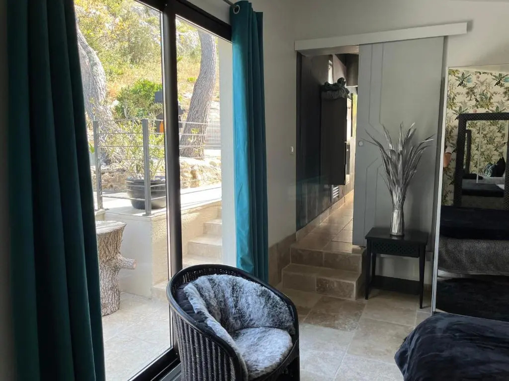 Maison cottage en Provence, Spa & piscine, pour 4 personnes- Gîtes Les Estelles