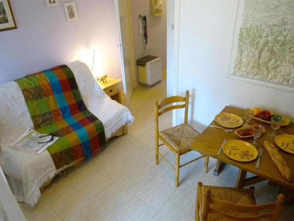 Appartement Bagnères-de-Luchon, 1 pièce, 4 personnes - FR-1-313-149