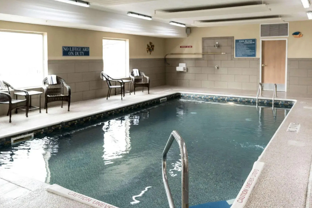 Comfort Inn & Suites Paw Paw
