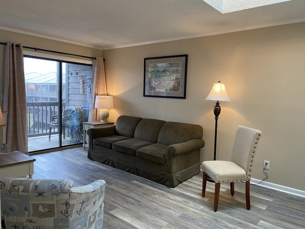 Tilghman Beach 312 3 Bedroom Condo by RedAwning