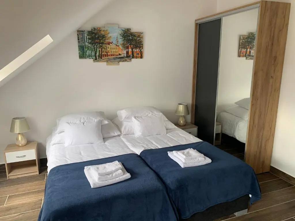 M70 Apartmanház