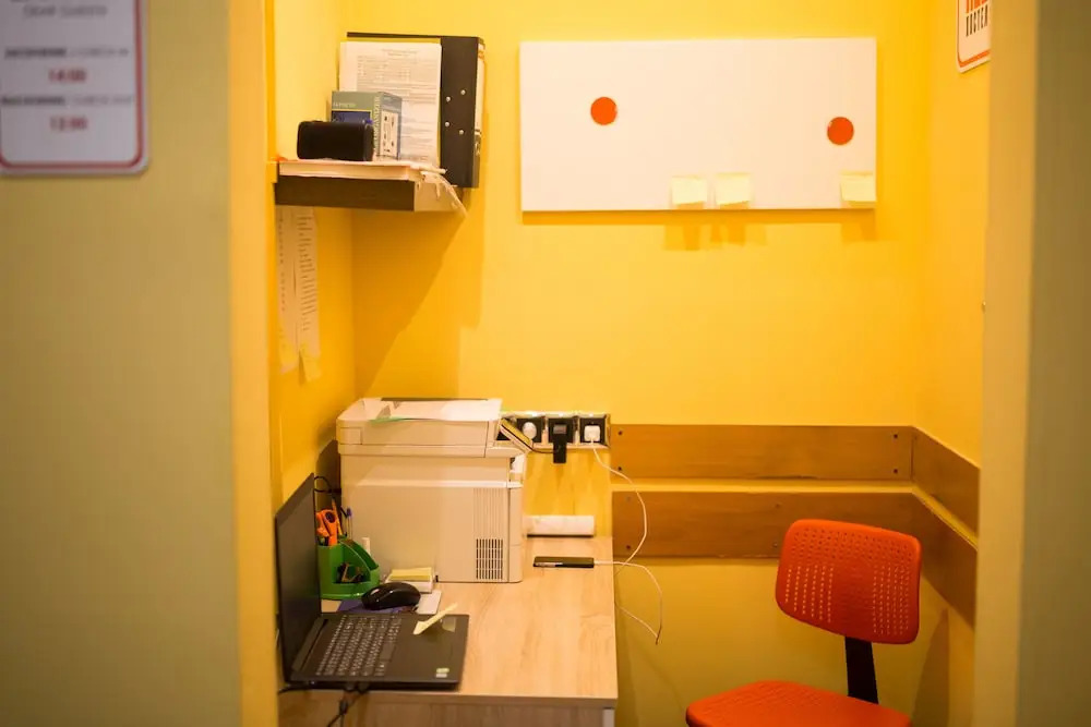Red Hostel - Adults Only
