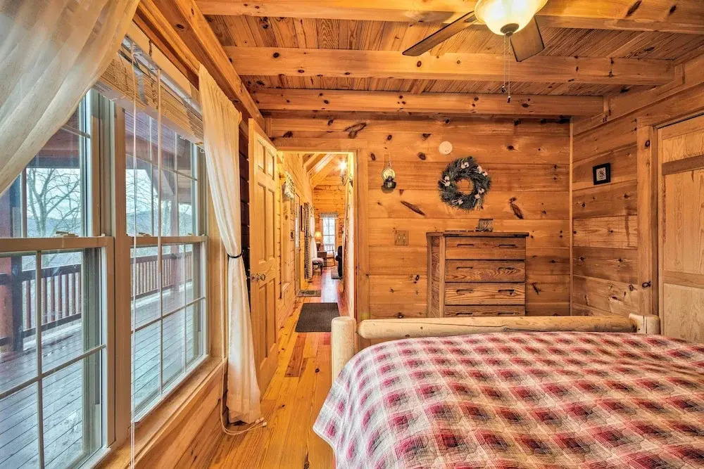 Waynesville Escape - Mtn Cabin Above the Clouds!