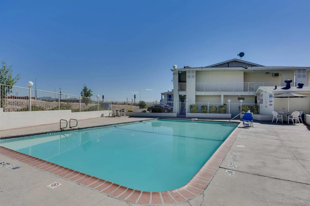 Motel 6-El Paso, TX - West