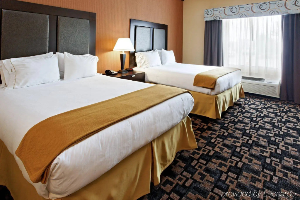 Holiday Inn Express Glen Rose by IHG