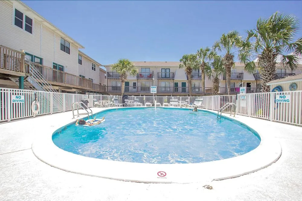 Sand Dollar 28 by Youngs Suncoast
