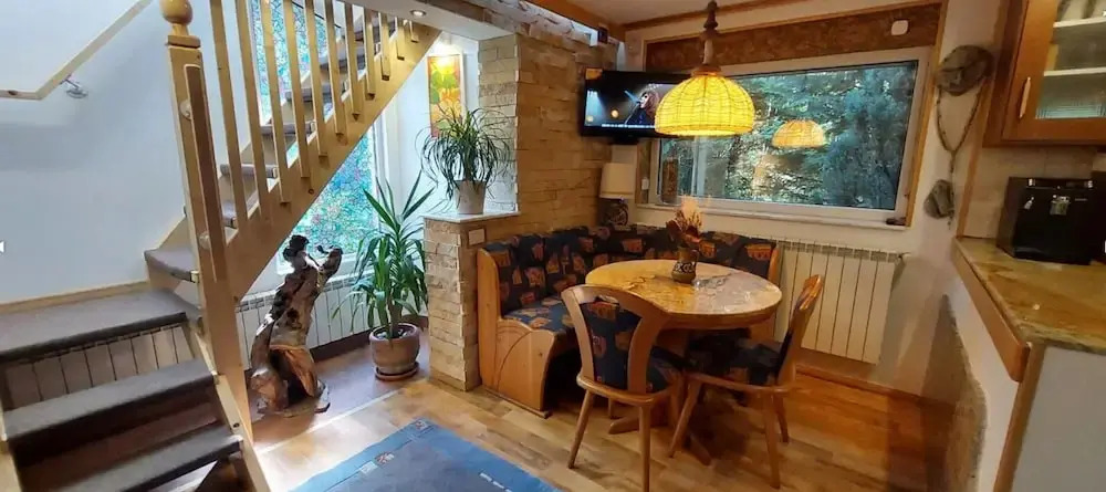 FOREST RETREAT Luxury Villas