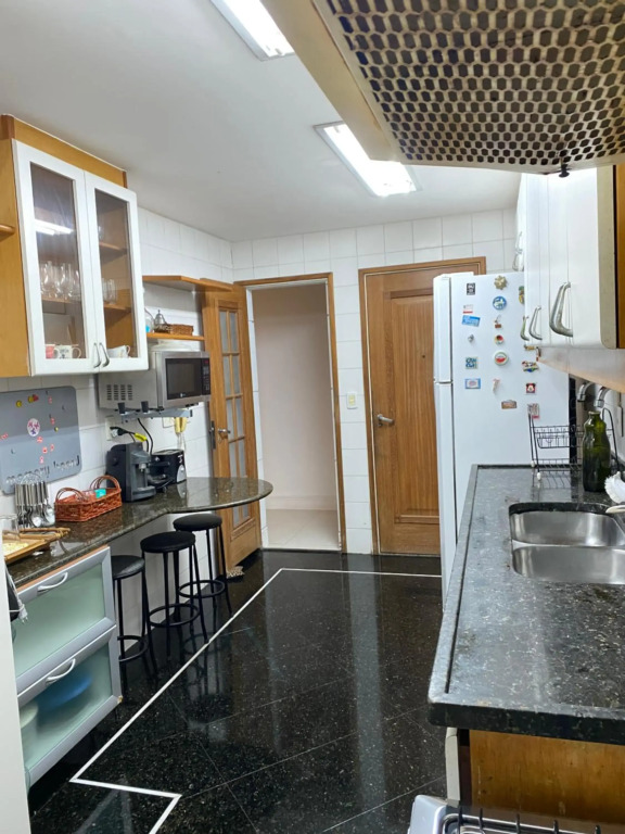 Lindo apartamento, próximo a praia e metro