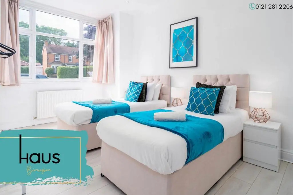 Haus - Luxe 5 Bed Edgbaston Townhouse - 10 Guests - Parking - Terrace