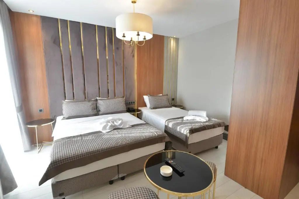 Santra Hotel