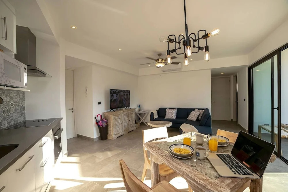 New And Fully Equipped 2 Br Apartment in Aldea Zama - Qs17