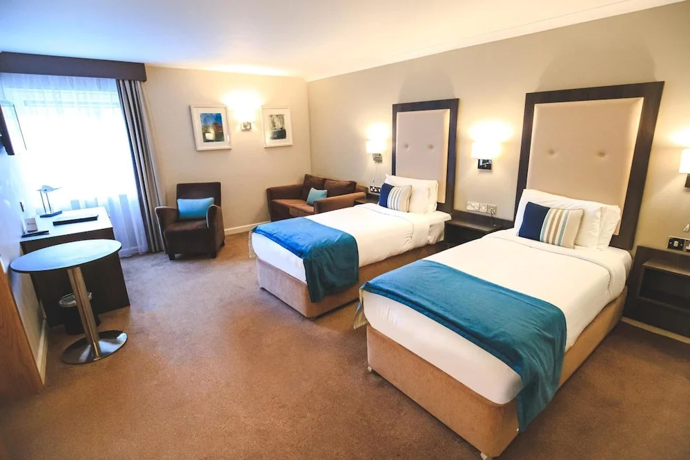 Westlodge Hotel & Leisure Centre