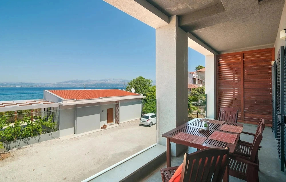 Beautiful Apartment in Sutivan With Wifi and 1 Bedrooms