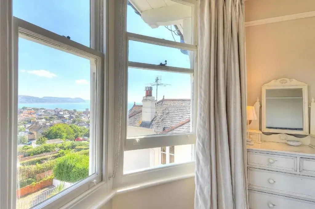2 Hadleigh Villas