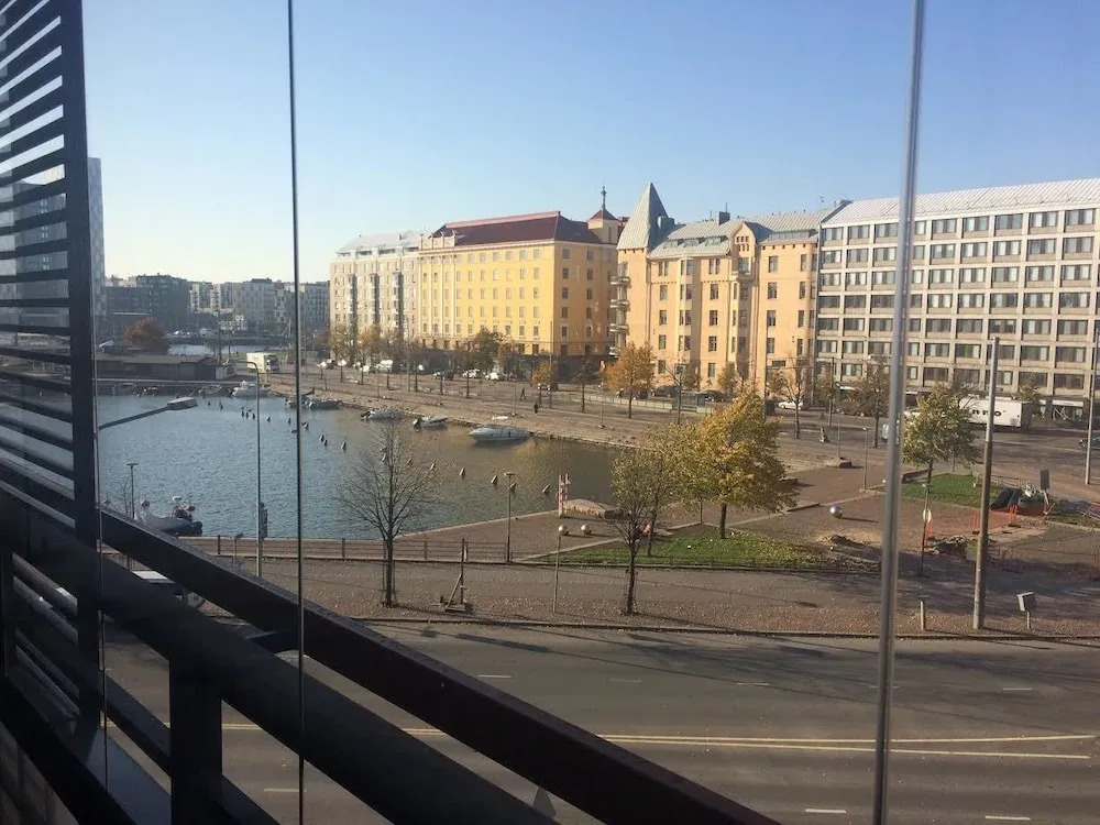 Helsinki South Central Apt Hietalahti