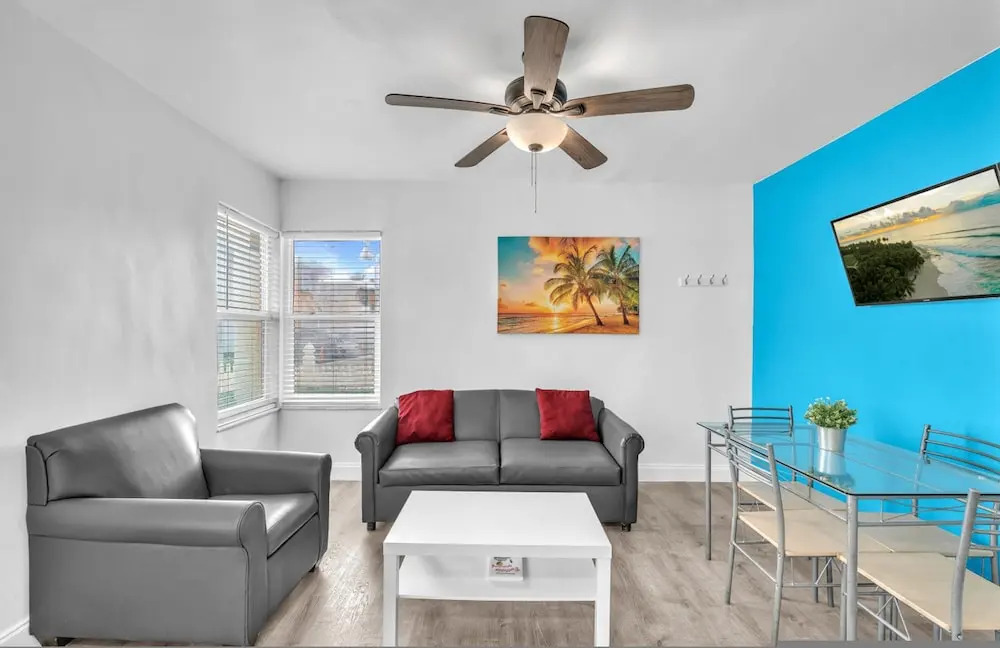 Beach Escape Corner Apartment