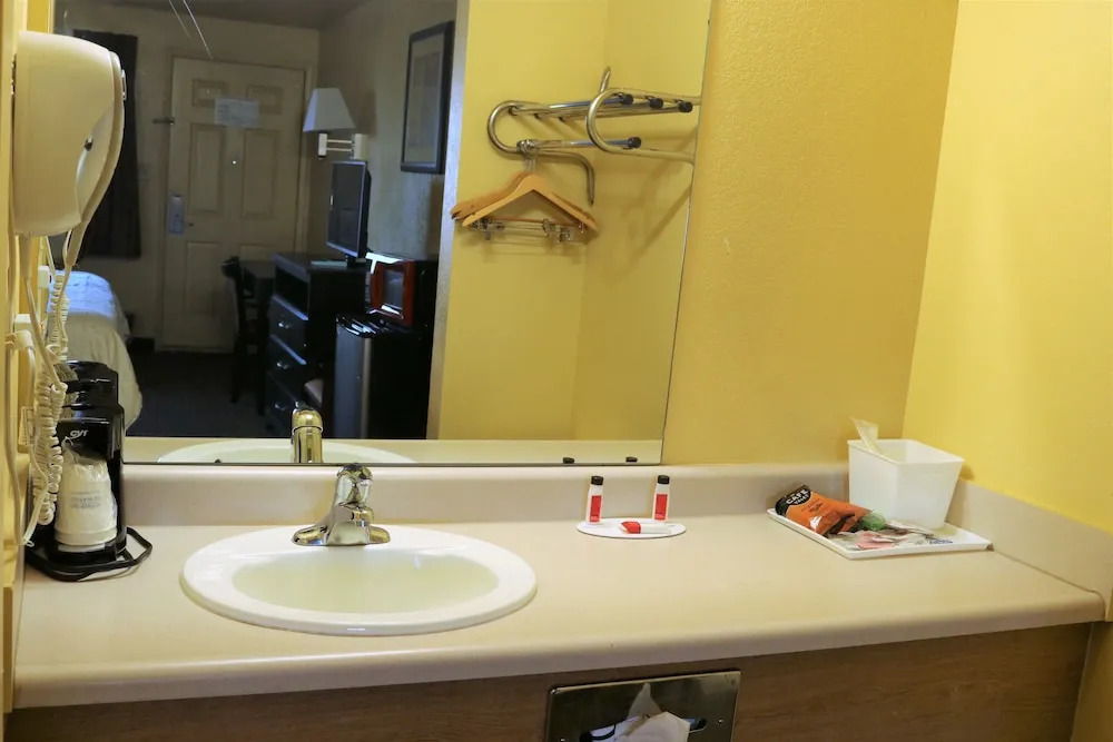 Days Inn Fresno South