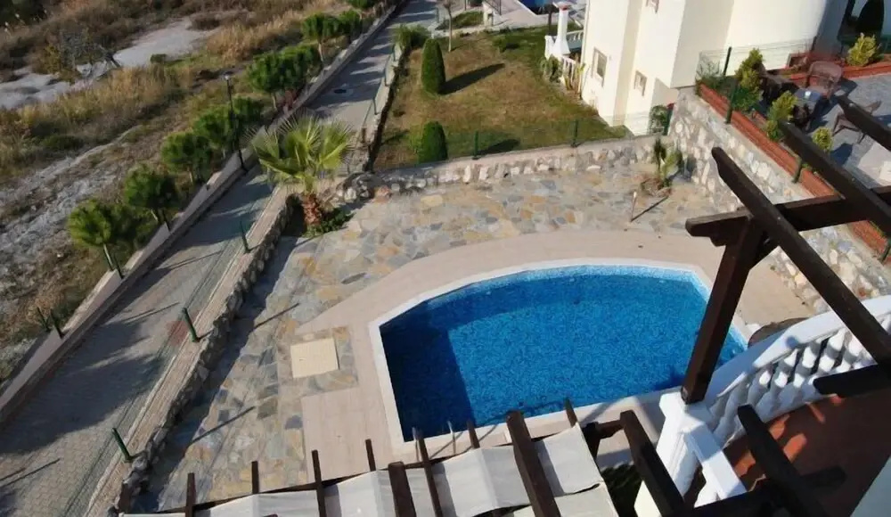Turquoise Residence 3 Bedrooms with Pool