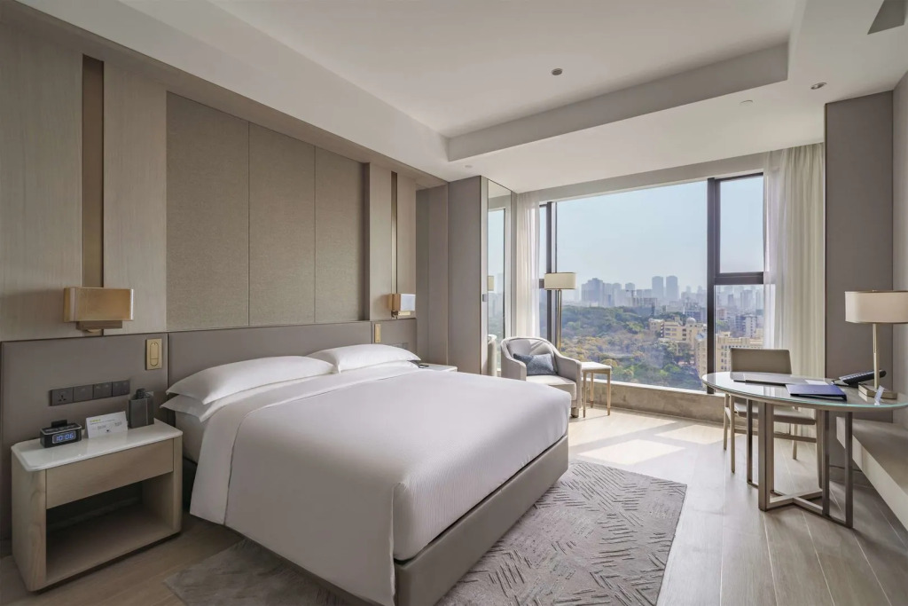 DoubleTree by Hilton Shenzhen Nanshan Hotel & Residences