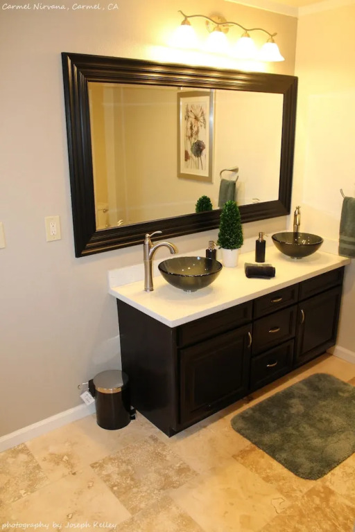 Carmel Nirvana, Close to Shops, Restaurants, Golf, Beach, Aquarium Passes Available