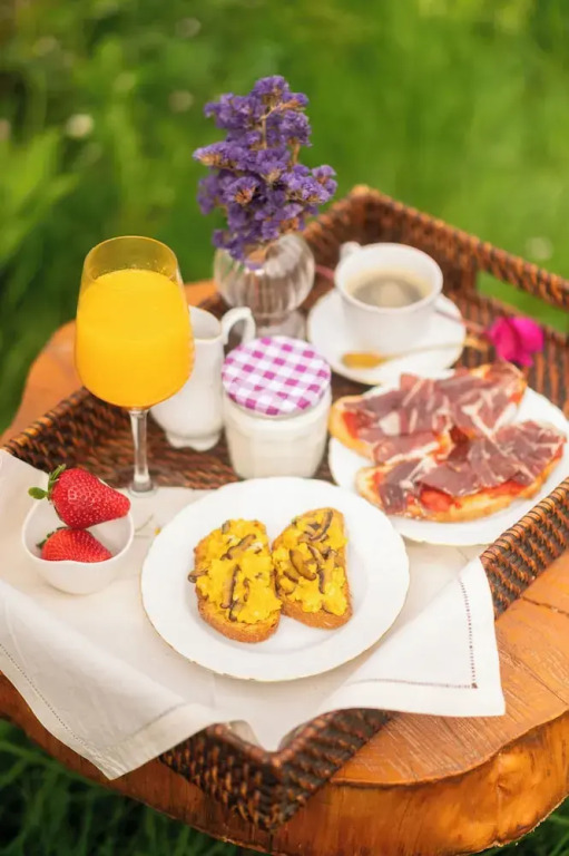 KH Lezama Suites LBI00530